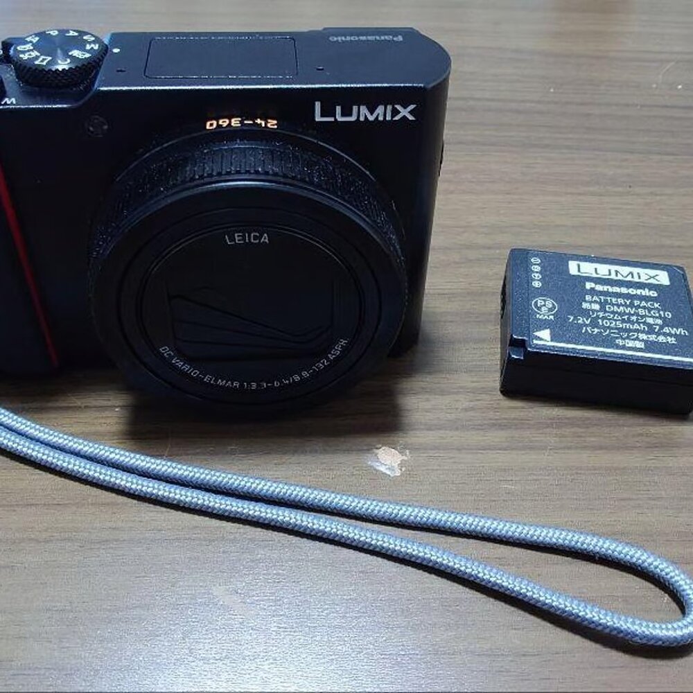 Panasonic LUMIX DC-TX2 LEICA Lens